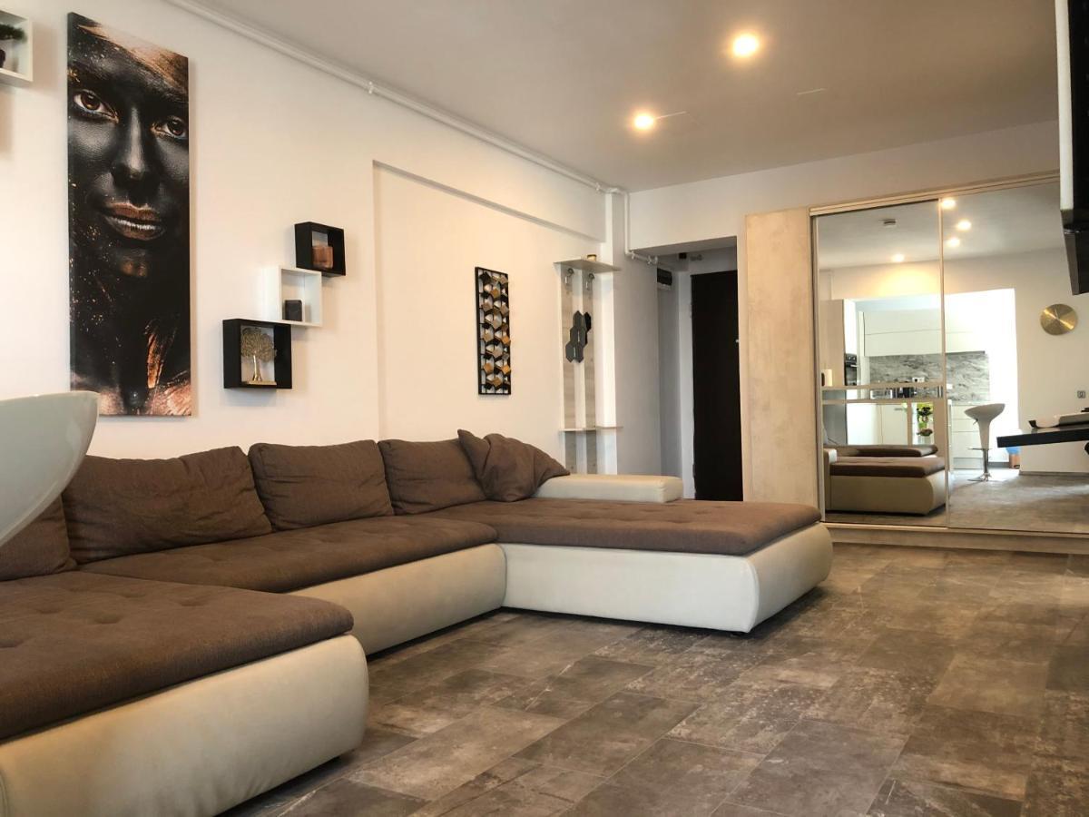 Luxury Westpark 2 Residence Lake View W6 Bukarest Exteriör bild