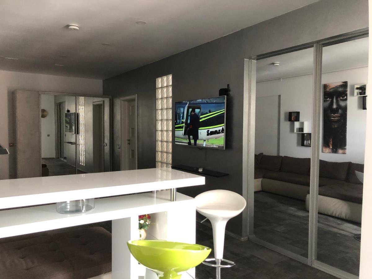Luxury Westpark 2 Residence Lake View W6 Bukarest Exteriör bild