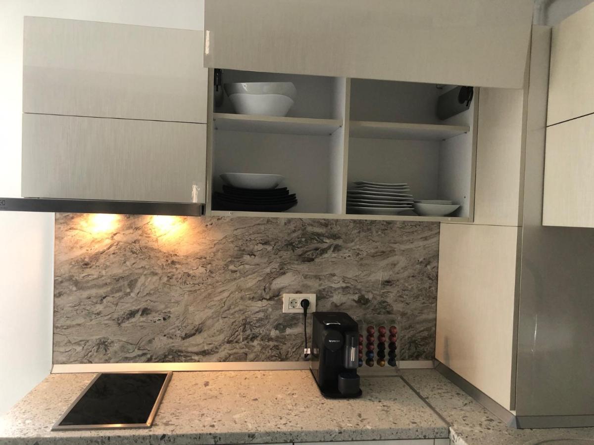Luxury Westpark 2 Residence Lake View W6 Bukarest Exteriör bild