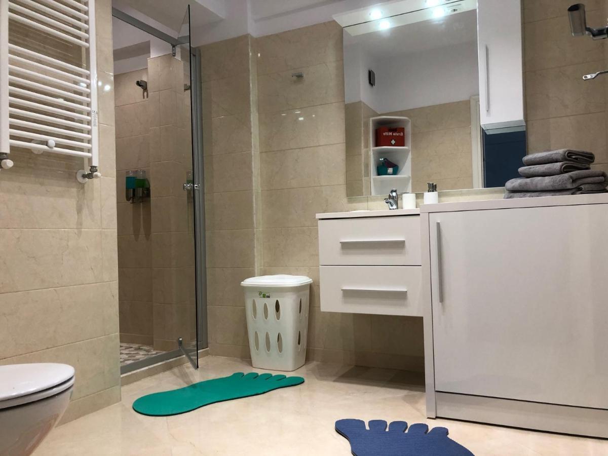 Luxury Westpark 2 Residence Lake View W6 Bukarest Exteriör bild